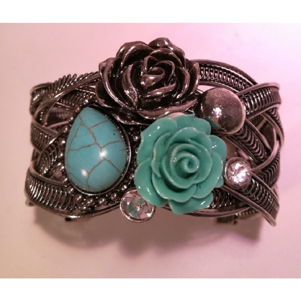 3x HOST PICK! 💎Silver&Turquoise cuff bracelet - Picture 2 of 2